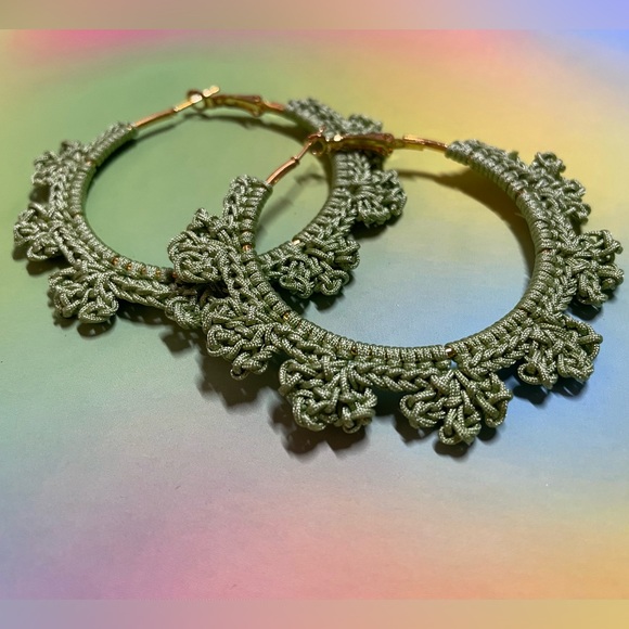 CROCHET PICOT HOOP EARRINGS- MATCHA - Picture 2 of 3